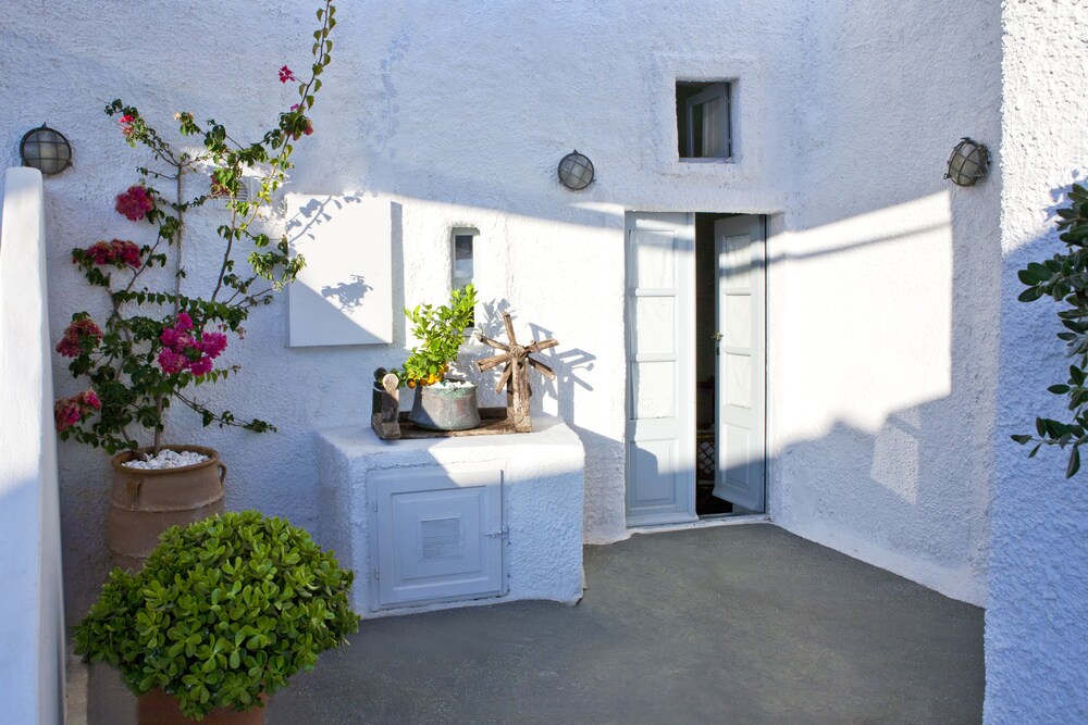 Comfort House, Sea View (Cave) - Balcony