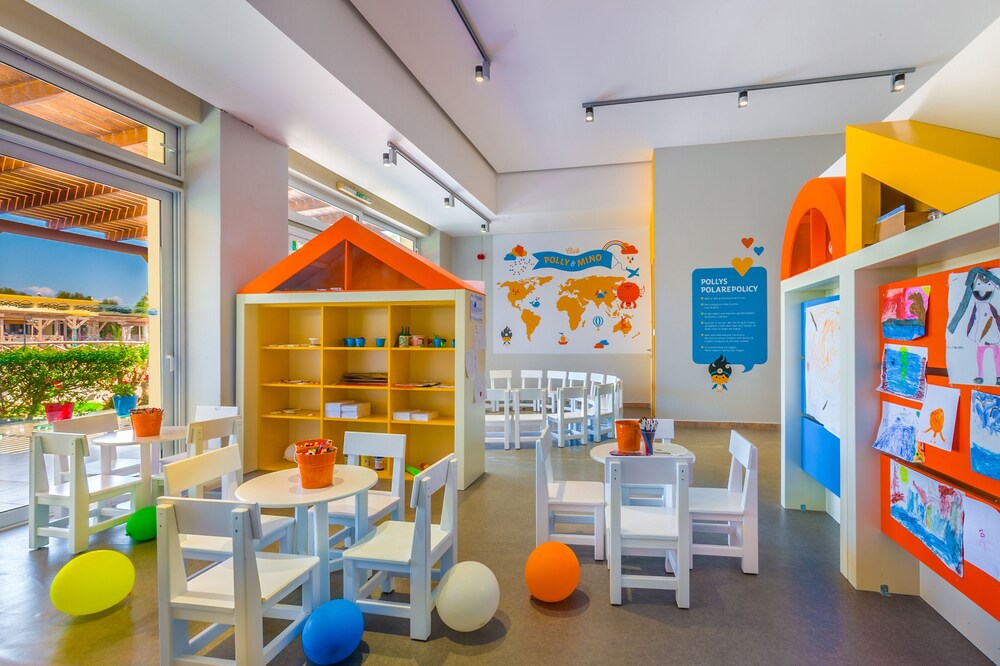 Childrens Play Area - Indoor