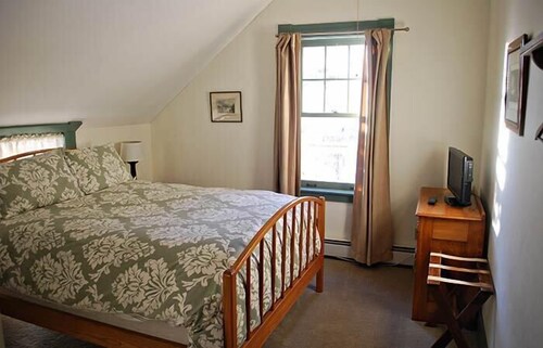 Guestroom View