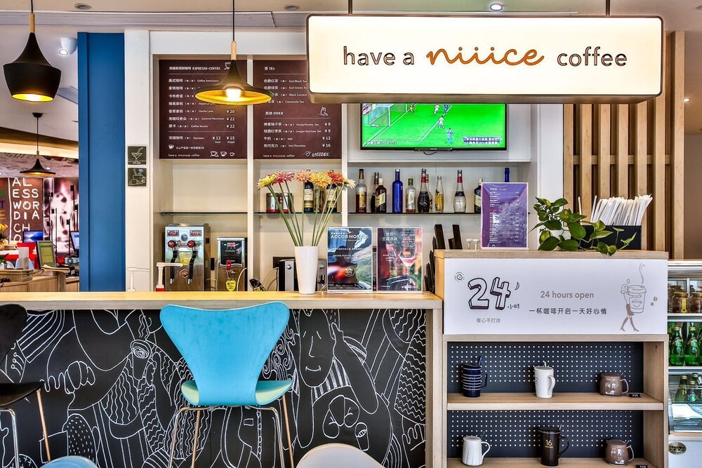 Hotel Bar