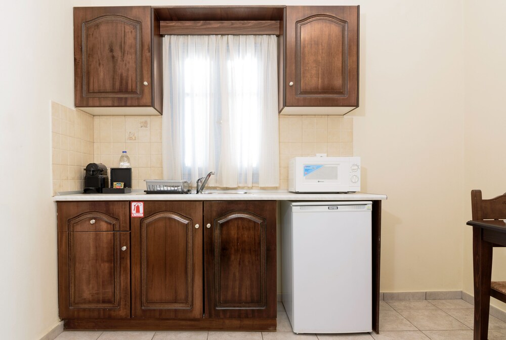 In-Room Kitchenette