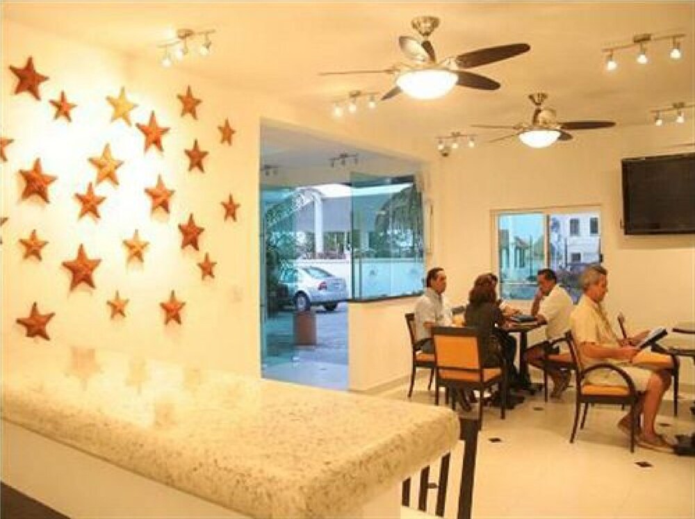 Food Court