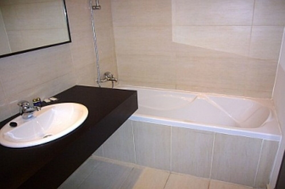 욕실 (Two Bedroom Apartment (at 38 General Yosif Gurko Str))