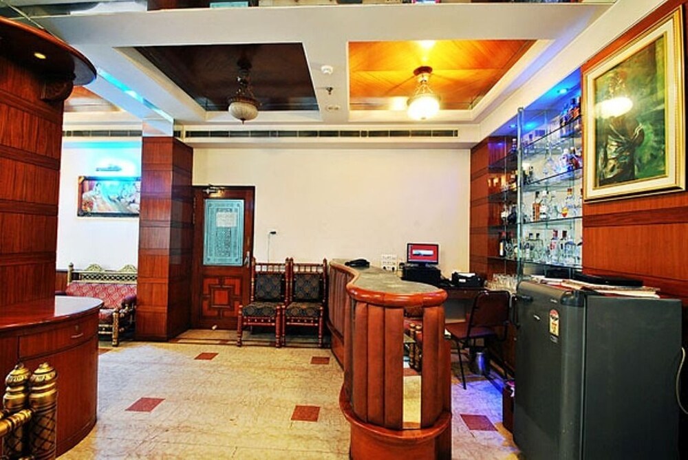 Hotel Bar