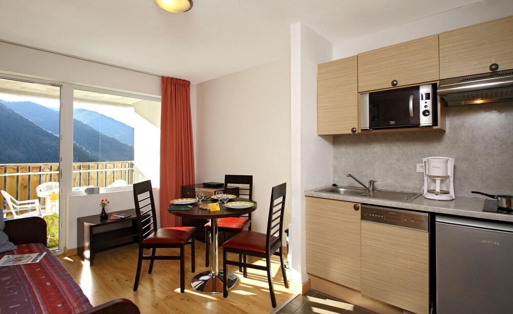 In-Room Kitchenette