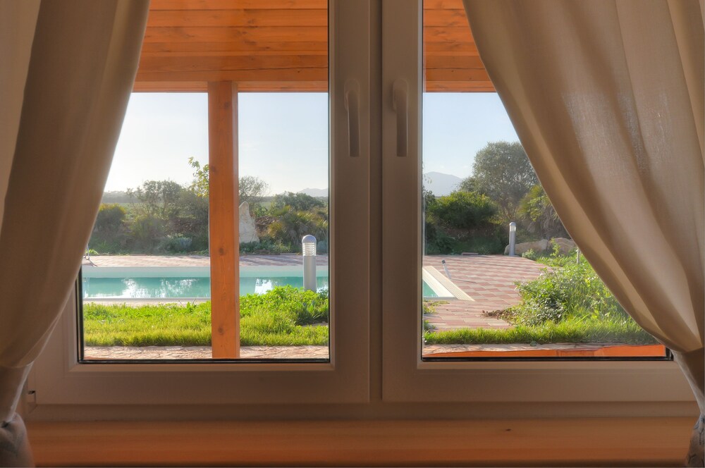 Villa (Santa Barbara) - Guestroom View
