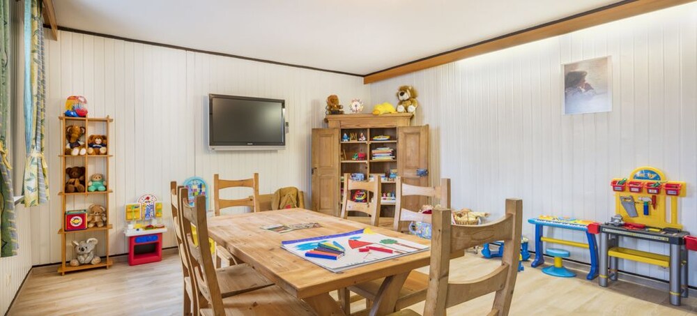Childrens Area