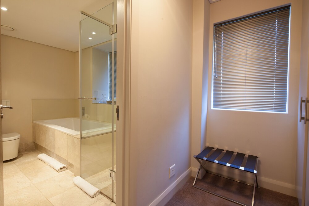 Executive Room, 2 Bedrooms - Bathroom