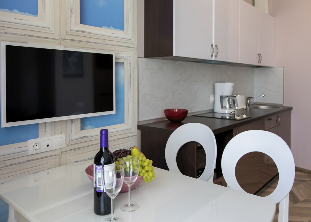 In-Room Kitchen