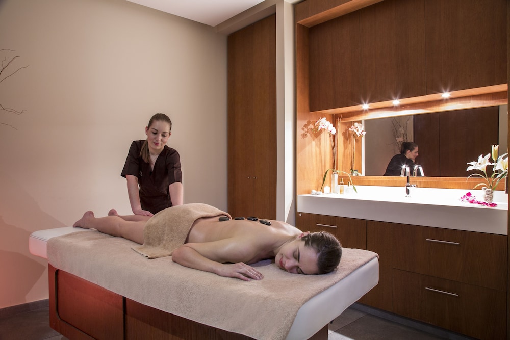 Massage, Relais Spa Val d'Europe