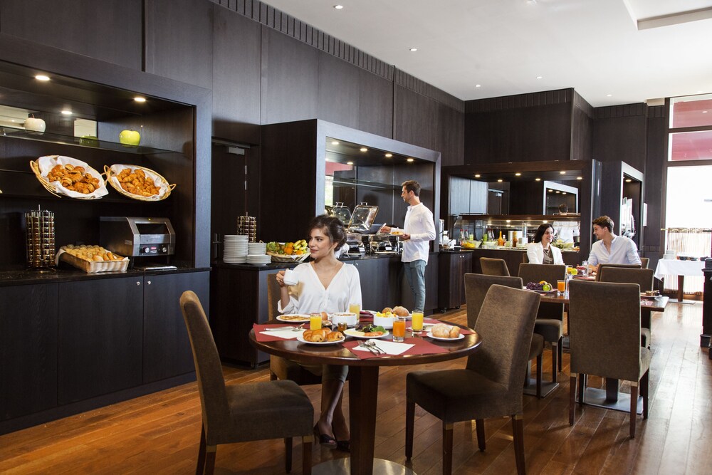 Breakfast area, Relais Spa Val d'Europe