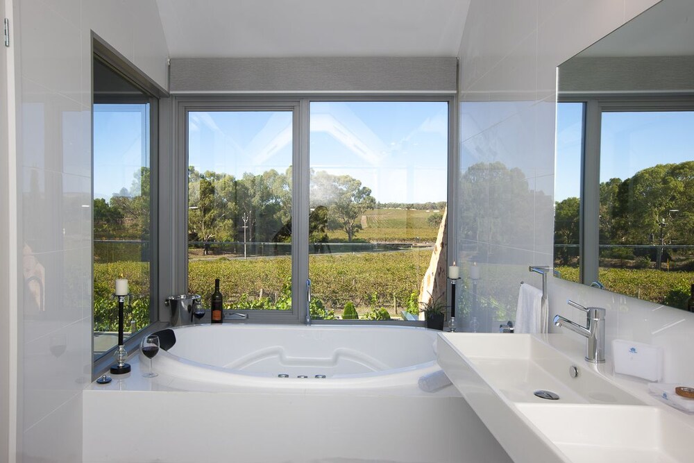 Barn Cottage - Bathroom