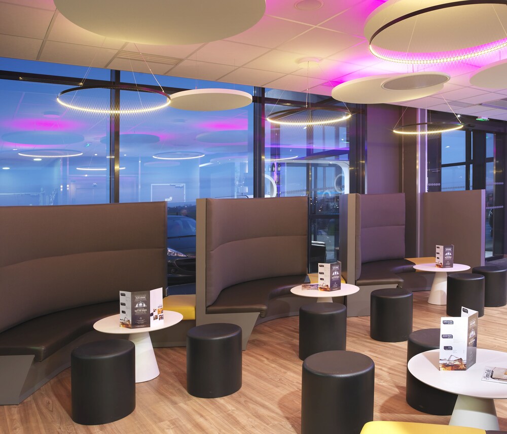 Hotel Bar