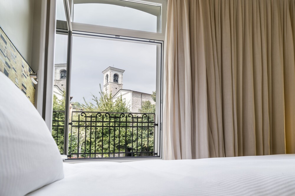 Guestroom View