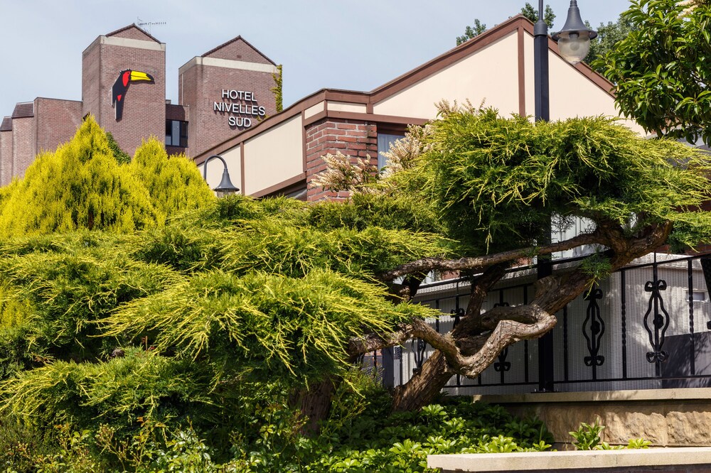 Hotel Front