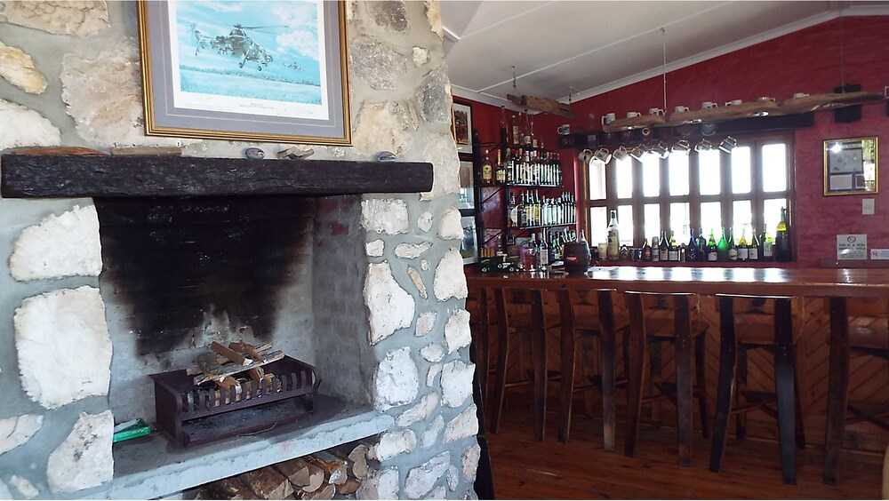 Hotel Bar