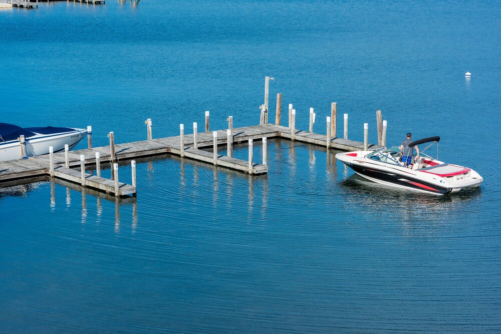 Dock