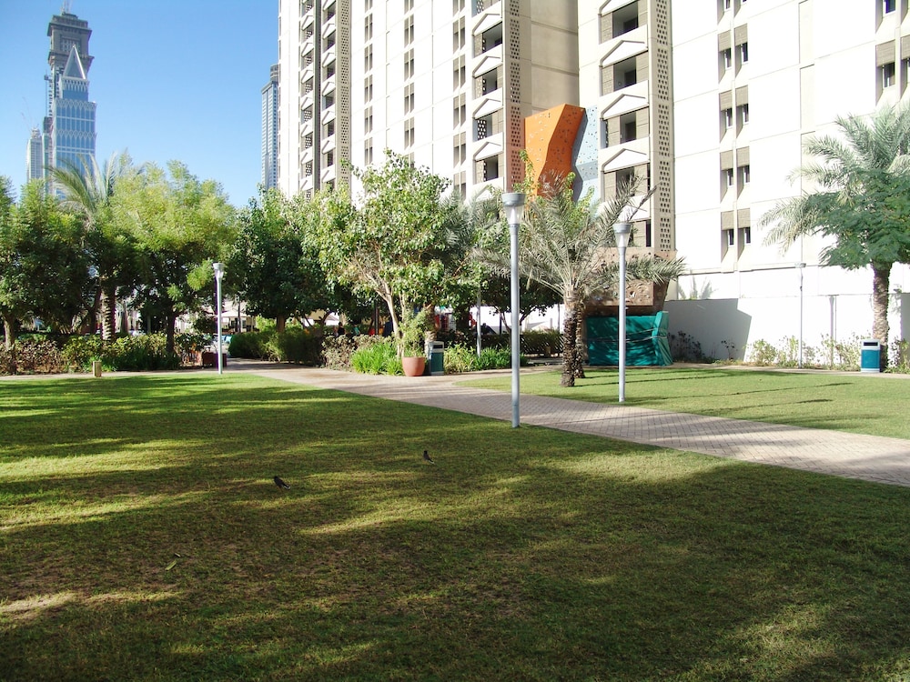Childrens Play Area - Outdoor