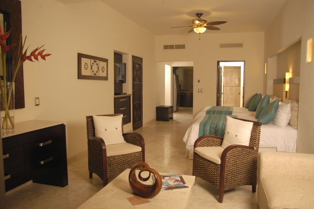 Junior Suite - Guestroom