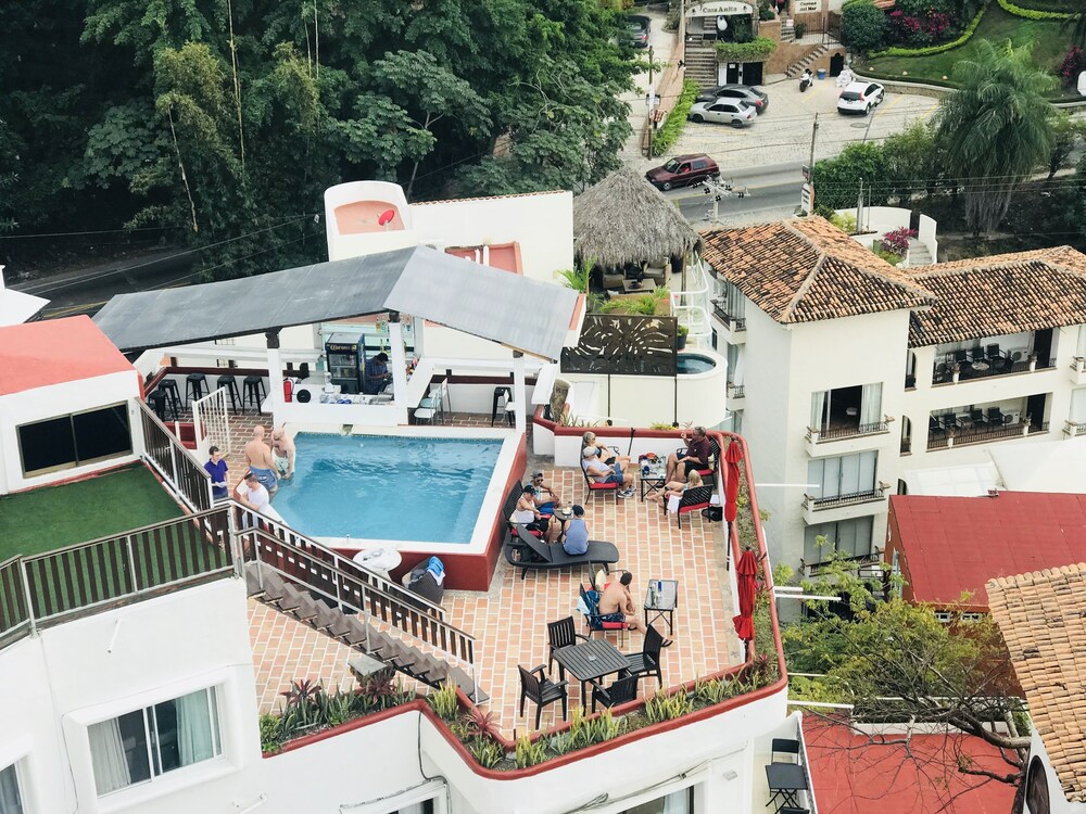 Poolside Bar