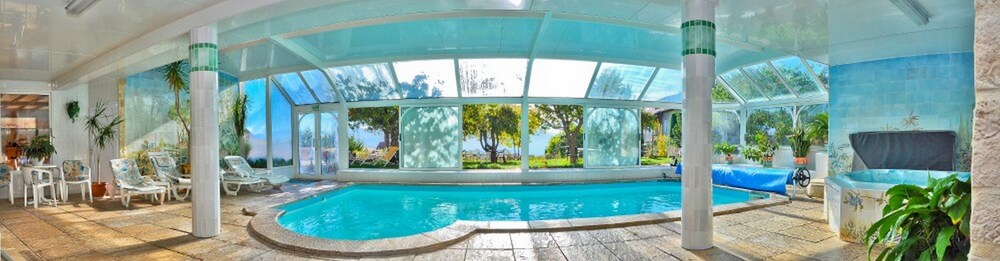 Piscine couverte