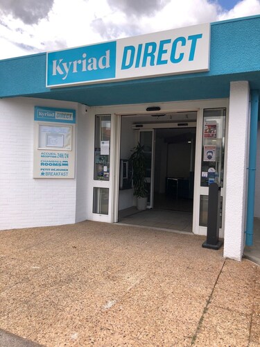 Kyriad Direct Perpignan – Aéroport