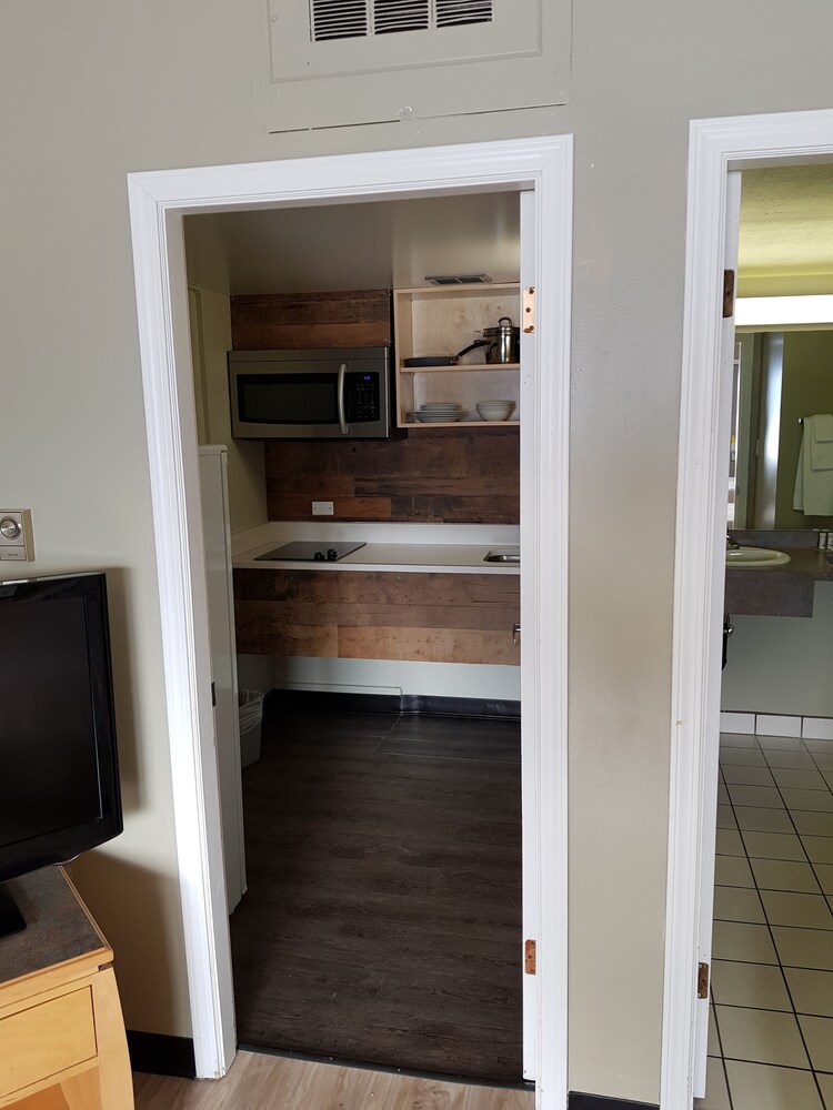 In-Room Kitchenette