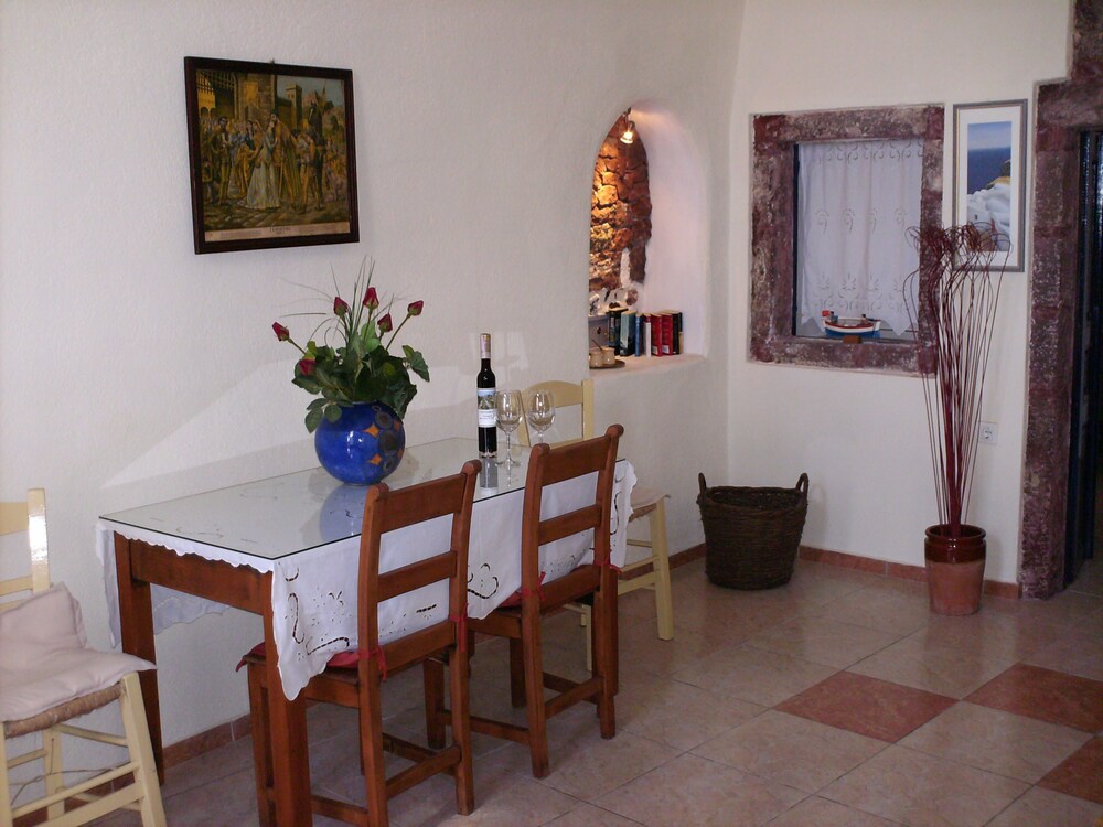 Suite () - Living Room