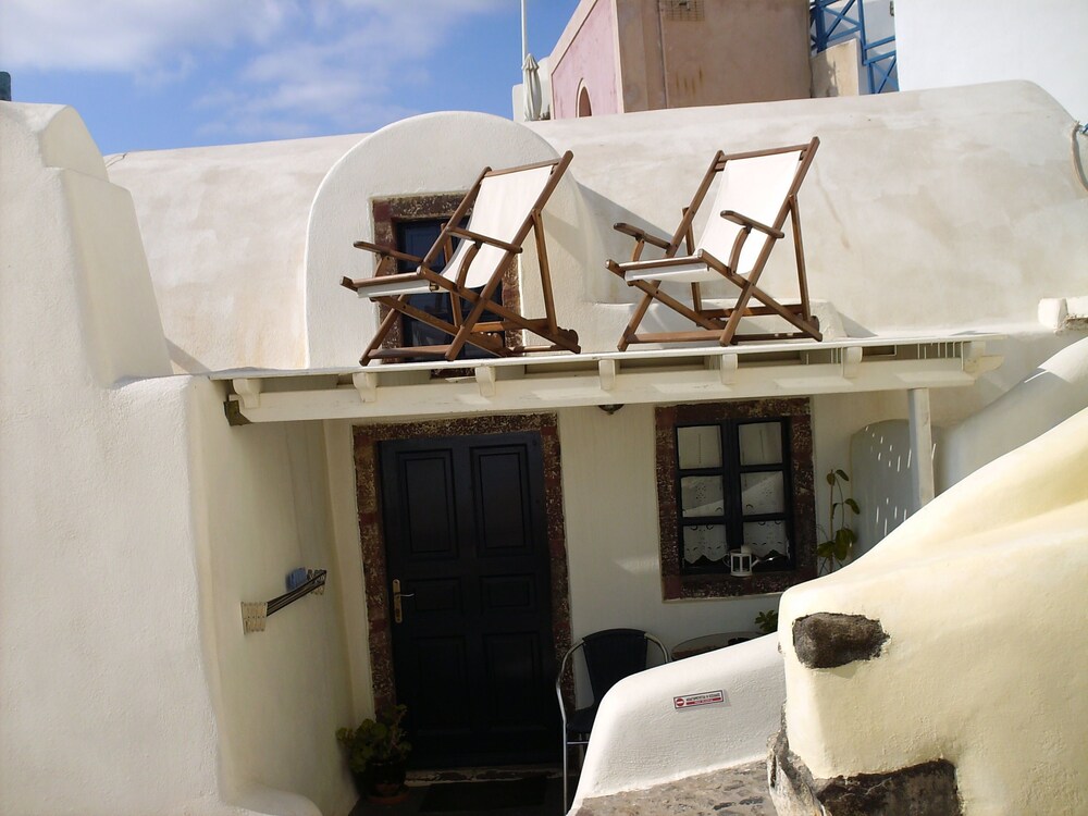 Honeymoon House - Balcony
