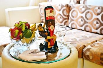 Room Service - Dining
