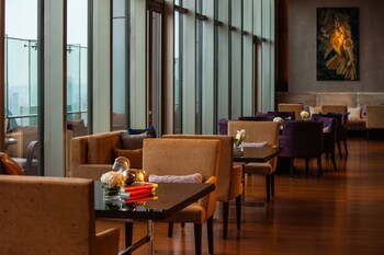 Hotel Lounge