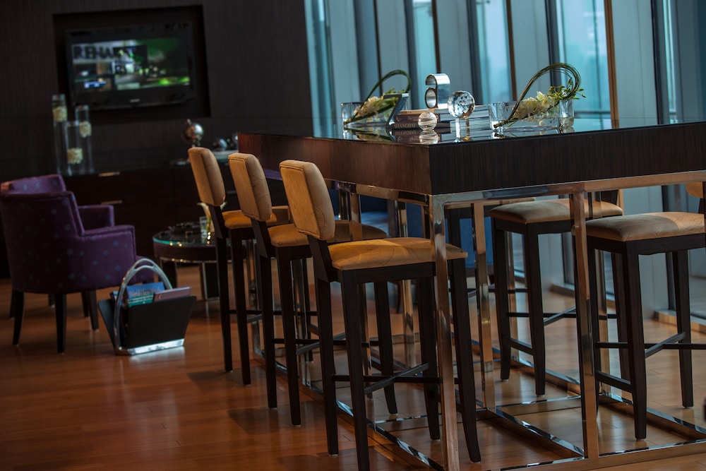 Executive Lounge