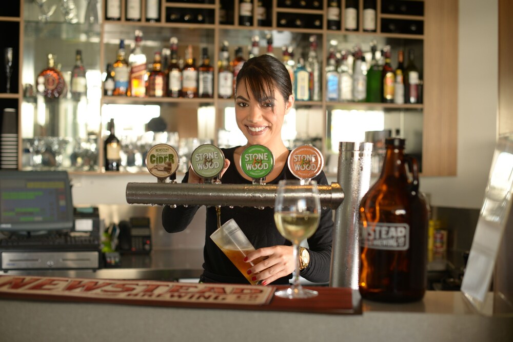 Hotel Bar