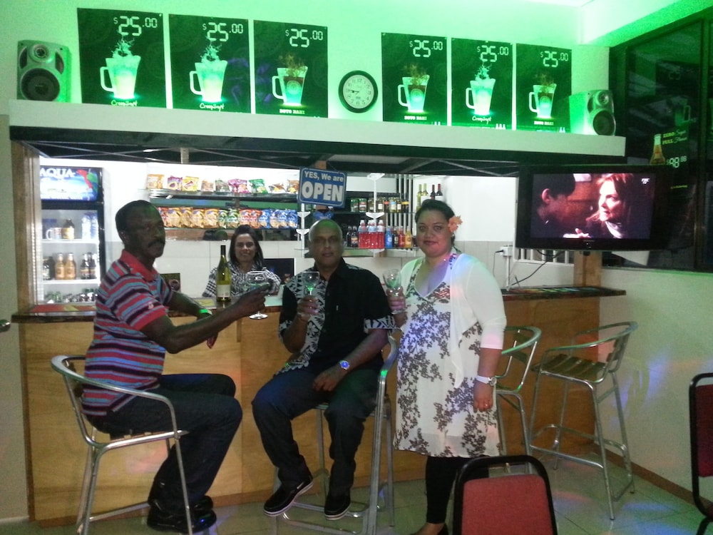 Hotel Bar