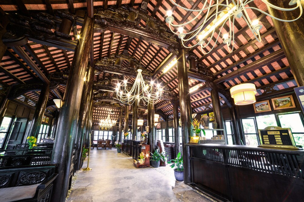 Concierge Desk