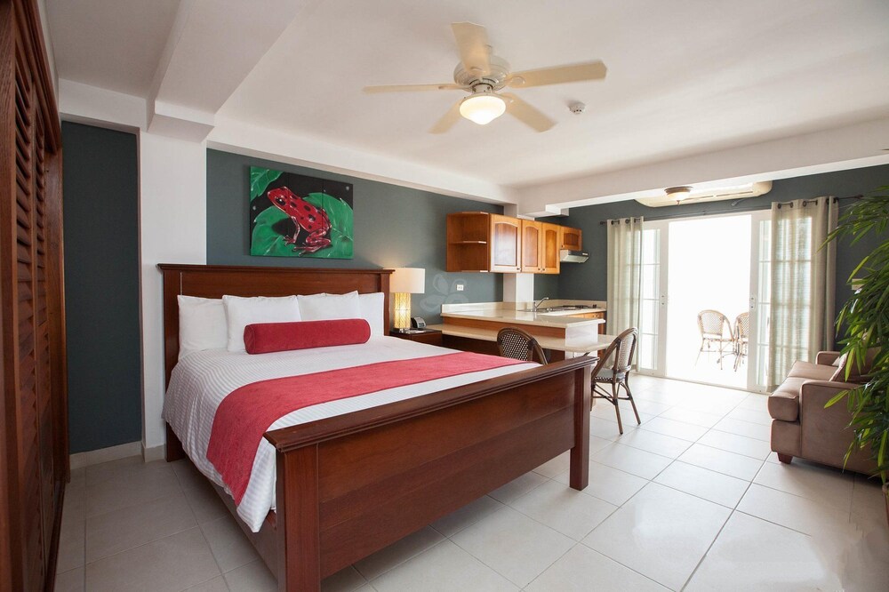 Ocean View Suite - Guestroom