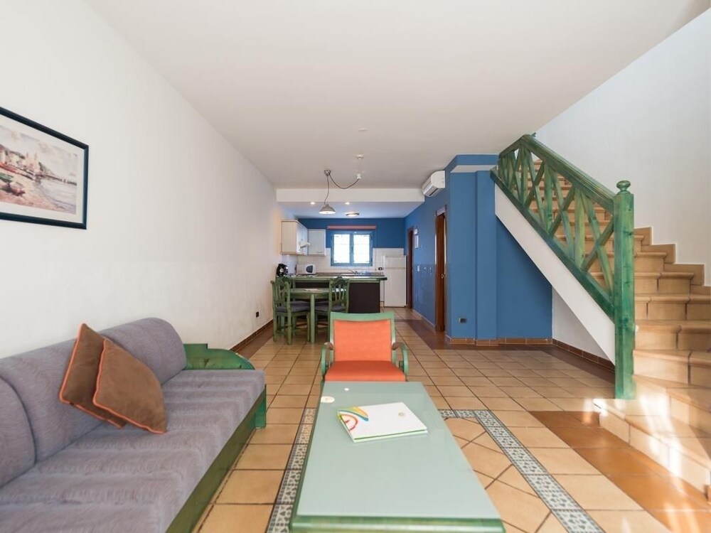 Standard Apartment, 2 Bedrooms - Living Room