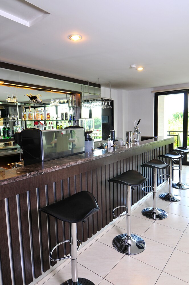 Hotel Lounge