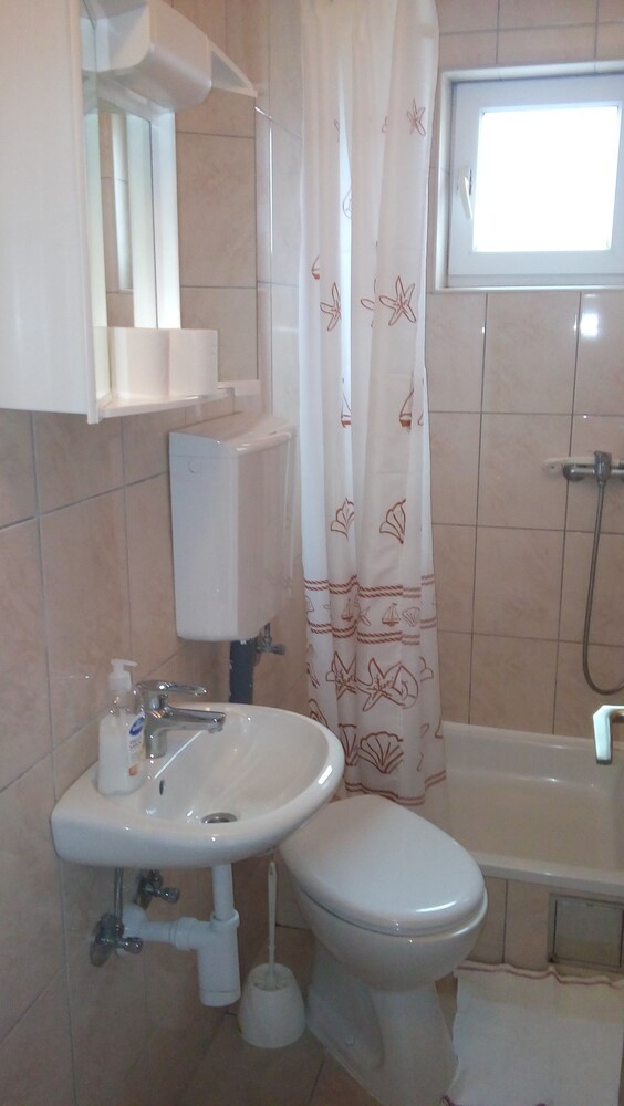 Double Room - Bathroom