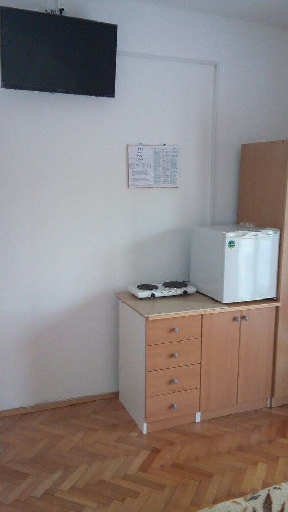 Double Room - Guestroom