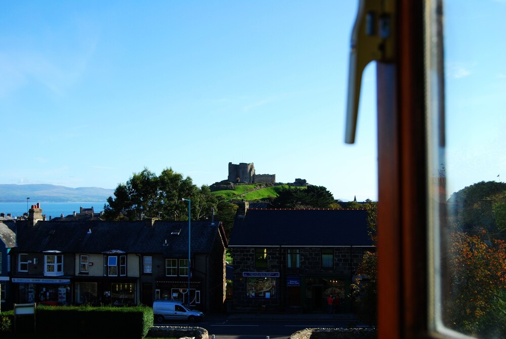 Guestroom View