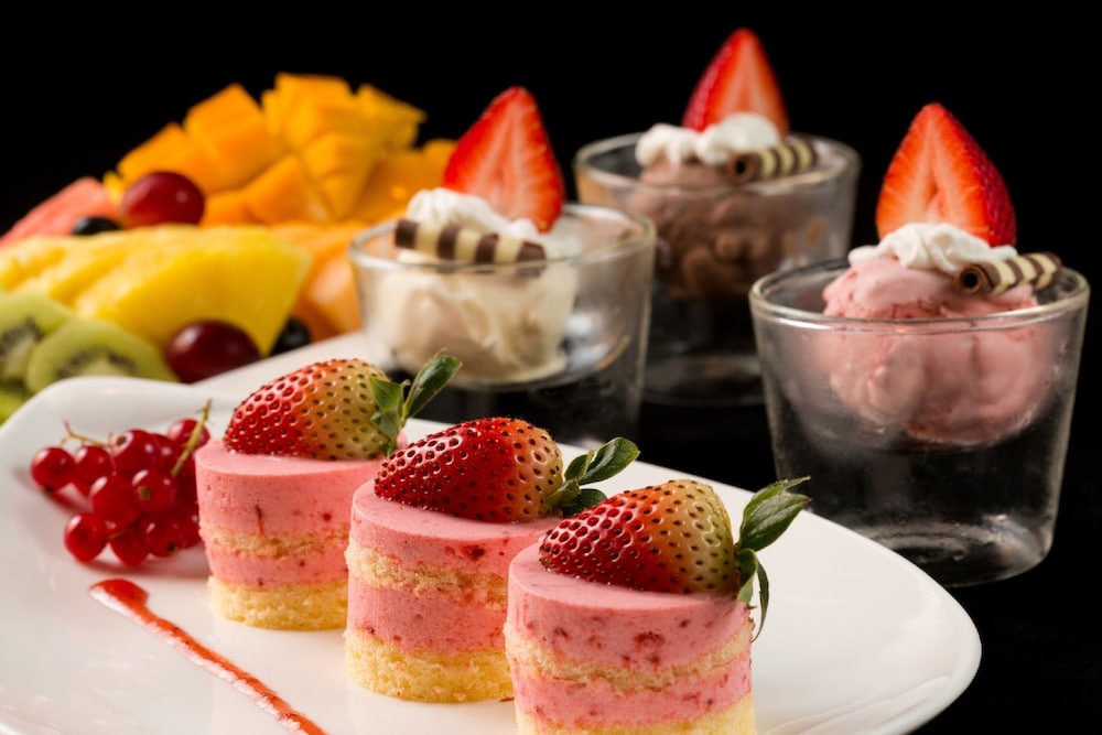 Room Service - Dining