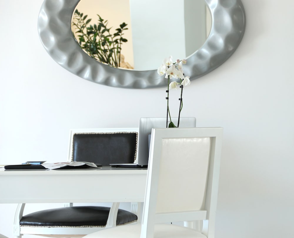 Concierge Desk