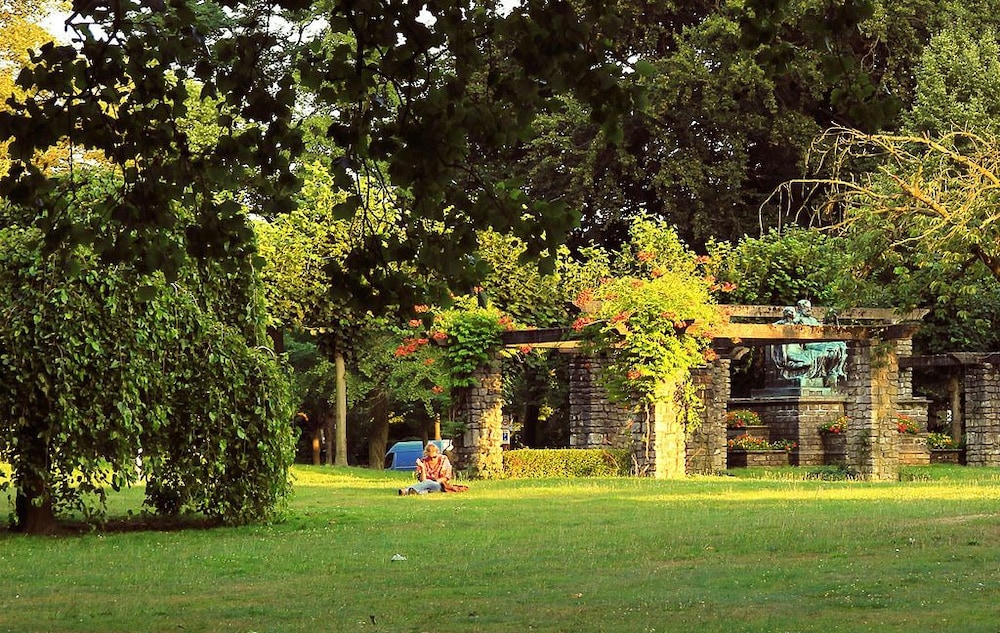 Childrens Area