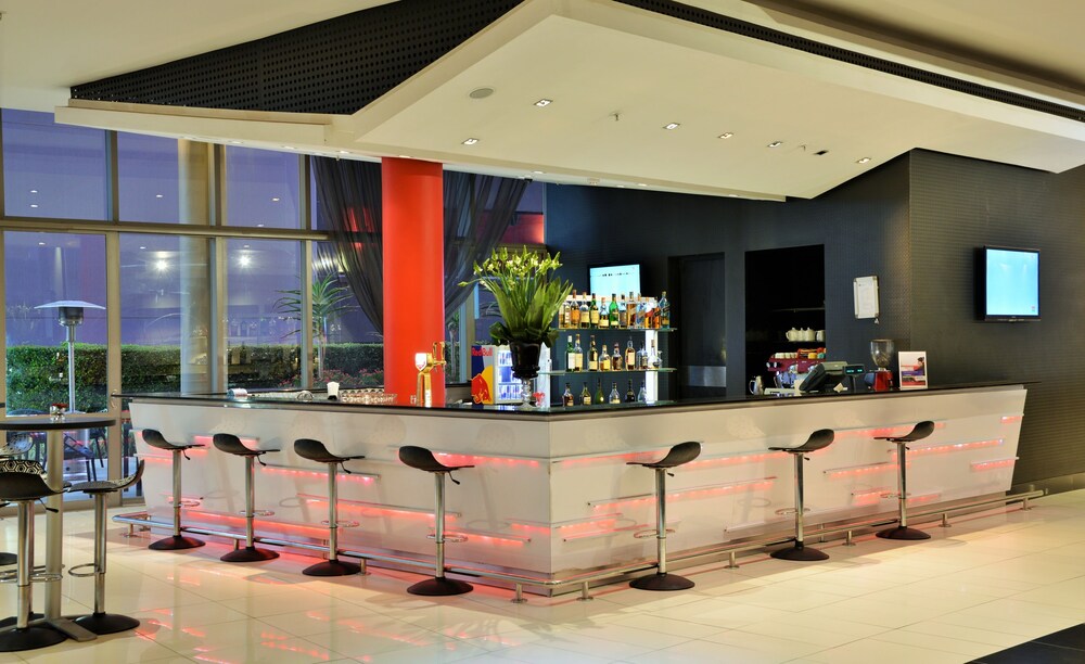Hotel Bar