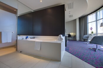 Jetted Tub