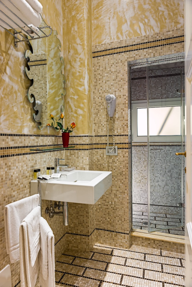 Suite (4 persone) - Bathroom