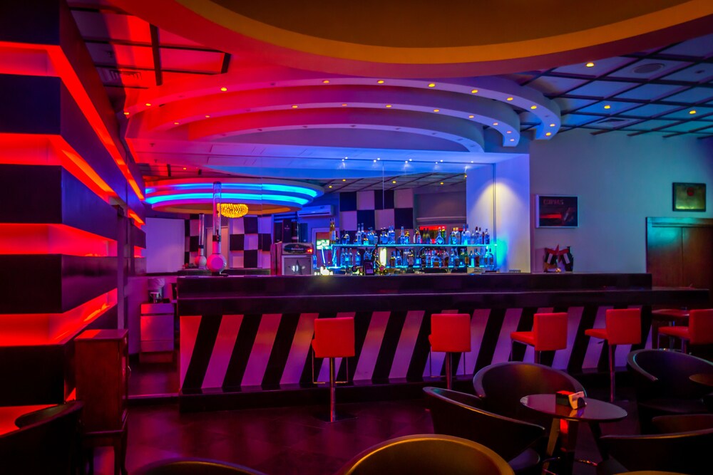 Hotel Bar
