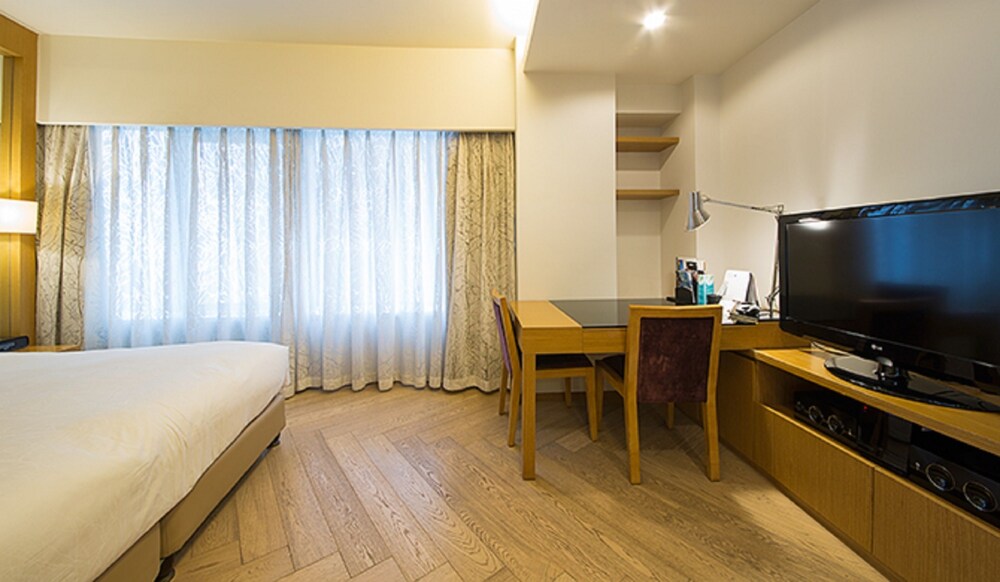 Studio Executive - Guestroom