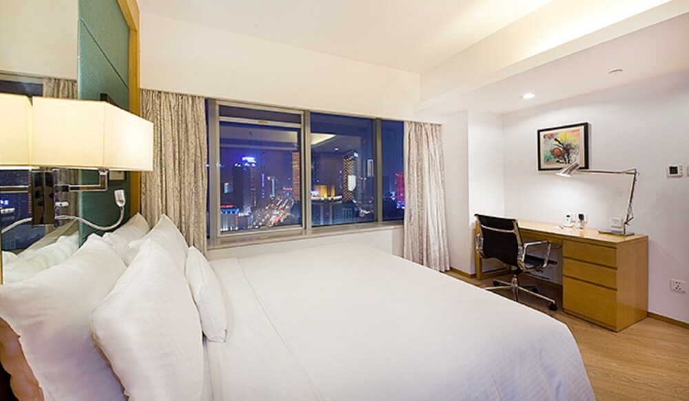 Two-Bedroom Executive - Guestroom